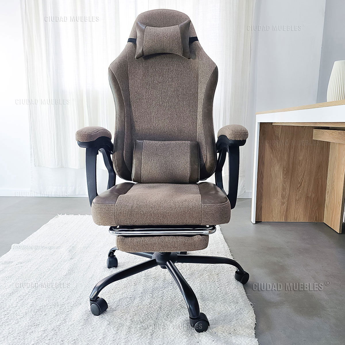 Silla gamer con apoya pie