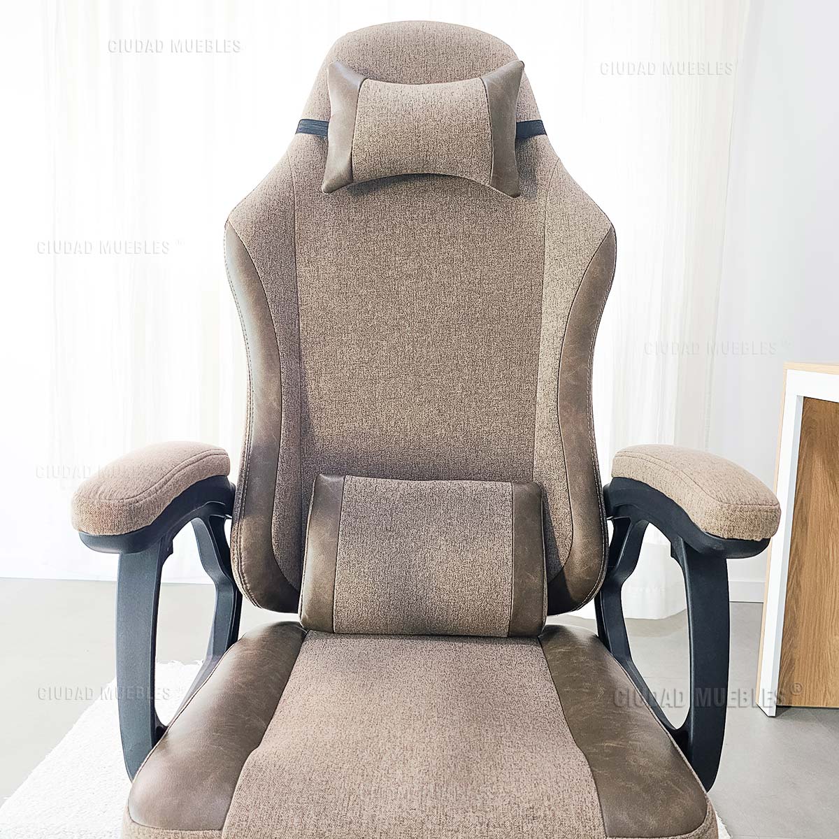 Silla gamer con apoya pie